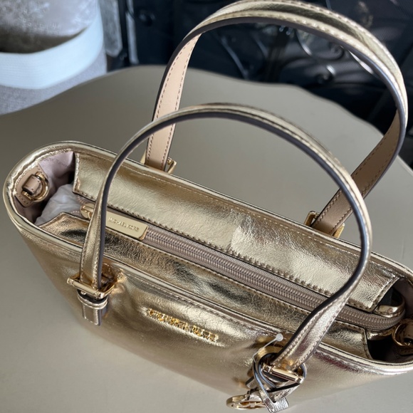Michael Kors Gold Jet Set Mini Tote - Picture 5 of 6